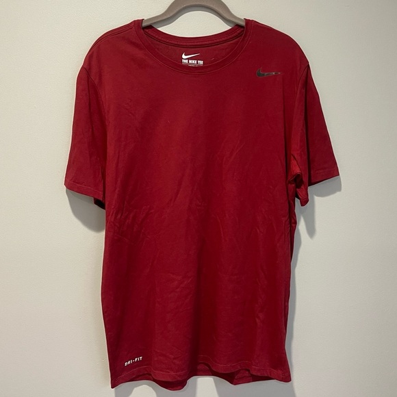 Men’s Red Dri-Fit Nike T-Shirt - Picture 2 of 4